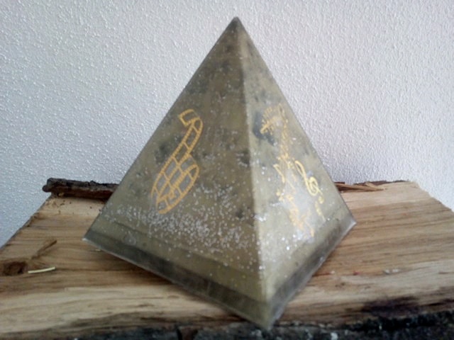 Orgoni cu Hematite și Shungit – Beneficii în plan energetic și fizic