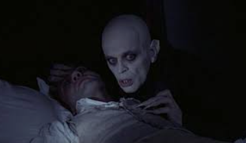 Vampirii și Strigoii în Folclorul Românesc: Creaturi ale Întunericului și Misterului