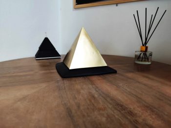 Golden Orgone Pyramide -Shungite and Hematite -13 cm